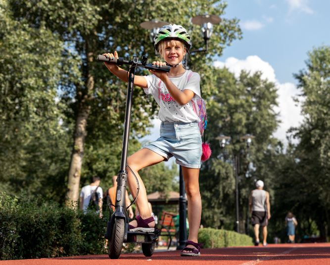 Faut-il porter un casque à trottinette électrique ?